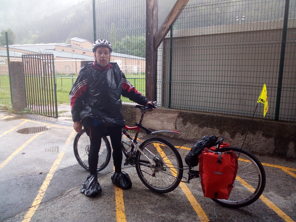 sortie Cevennes sous la pluie mai 2018....( surtout garder le moral ...)